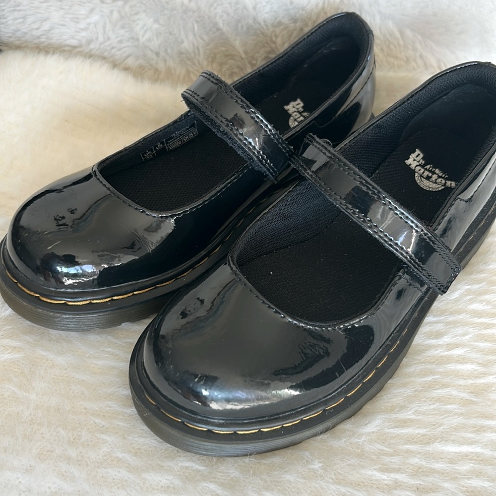 Dr Martens New Black patent  Mary Jane’s size 2 Girls